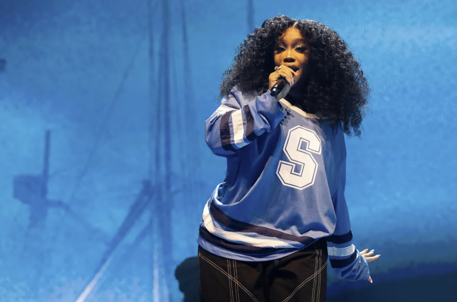Grammys 2024: SZA set to Share Stage With Dua Lipa, Billie Eilish, Olivia  Rodrigo and Travis Scott - Sinusoidal Music